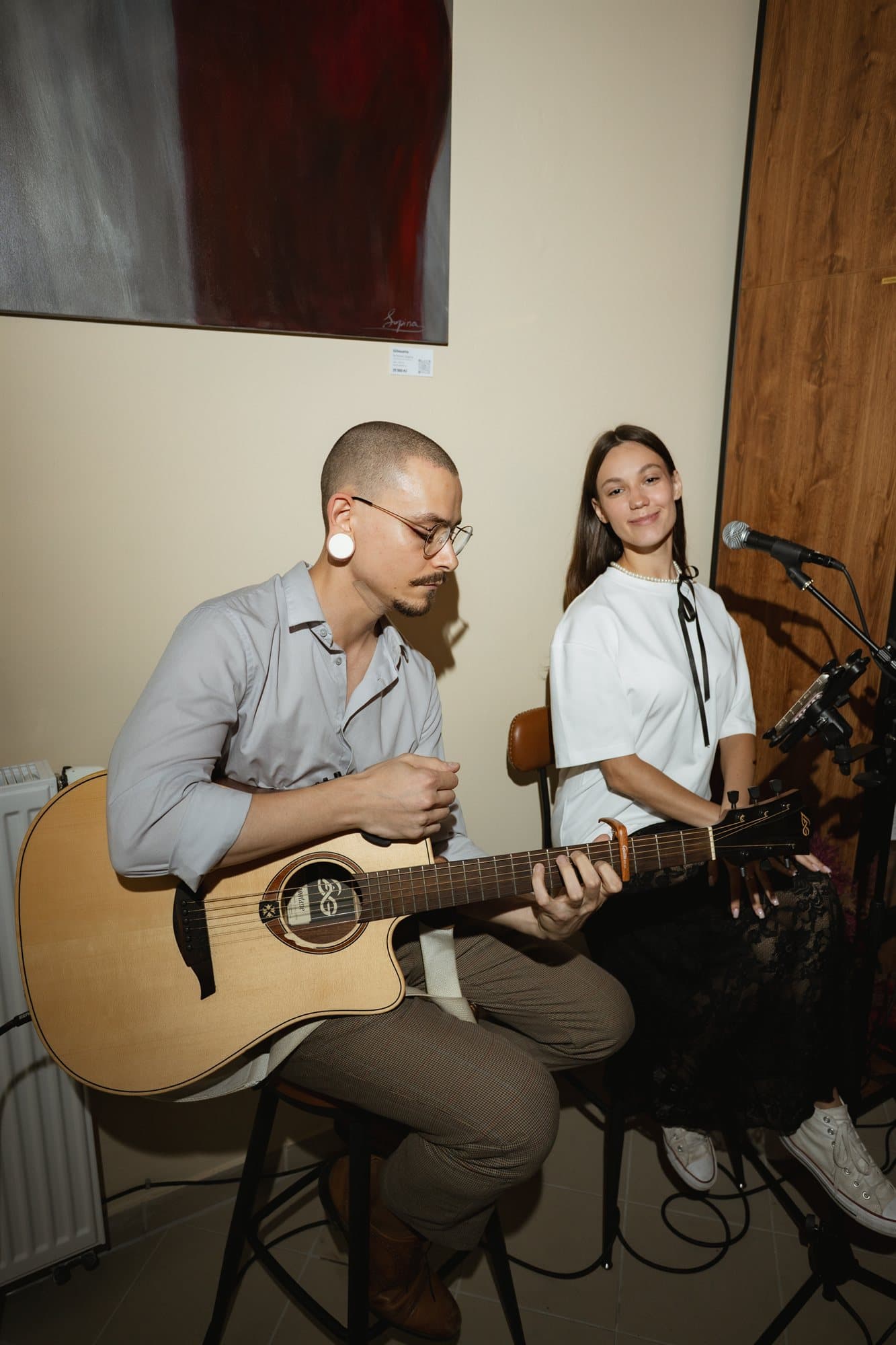 Live acoustic music on a Cin Cin evening